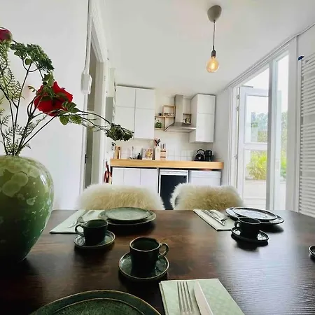 Heerlijk Centrum En Restaurant! 公寓