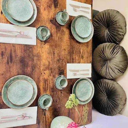 公寓 Heerlijk Centrum En Restaurant!