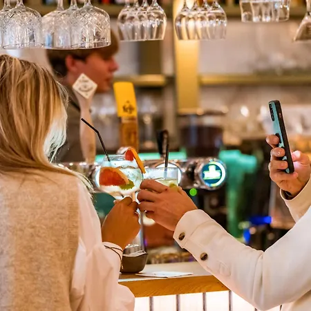 Heerlijk Centrum En Restaurant! بريدا